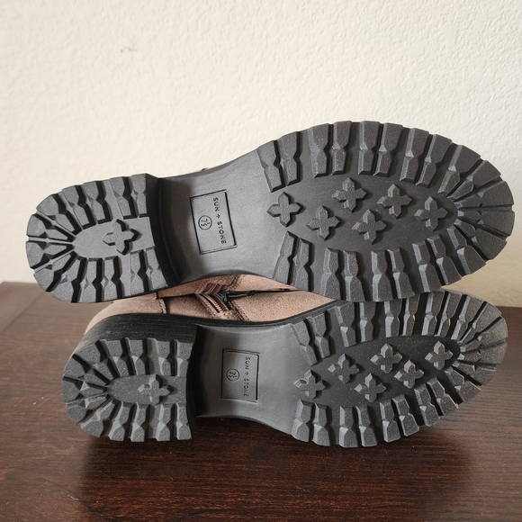 NWOB Sun + Stone Elegant Women's Lace-Up Boots in Taupe Size: 7.5 - Picture 7 of 7